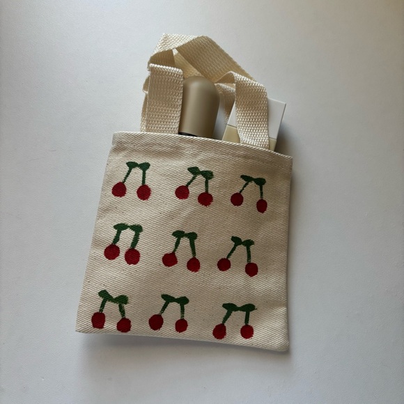 𐙚 Mini Cherry Hand Painted Tote Bag 🍒 - Picture 3 of 4